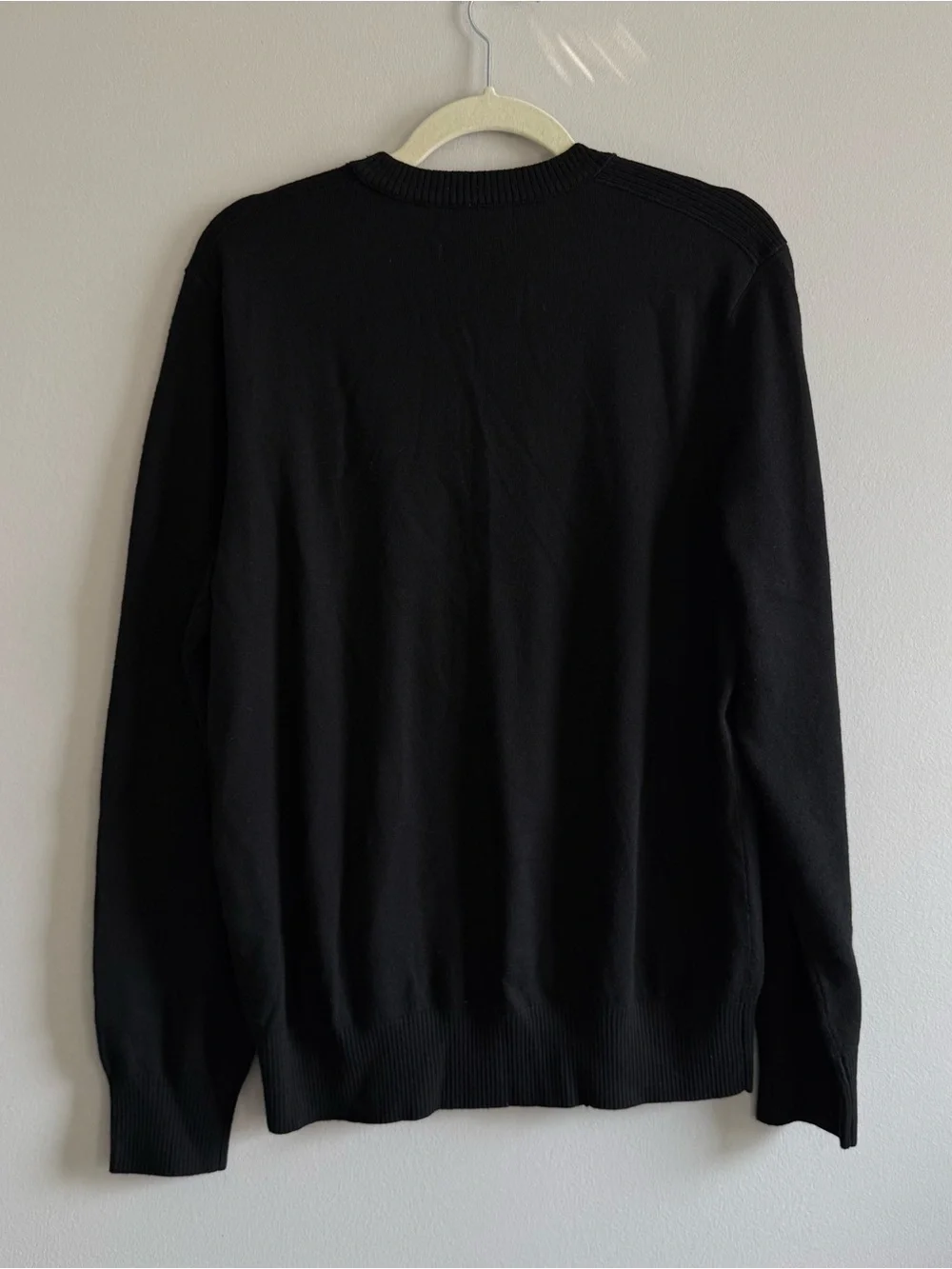 Banana Republic Men's Extra Fine Merino Wool Black Crewneck Knit Sweater Medium